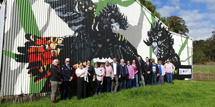 Mullalyup residents with mural by Alicia Rogerson