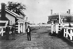 Vigilant colonial customs officers at Her Majesty's customs station, Wahgunyah, Victoria in the 1890s - Constitutional Centre of Western Australia
