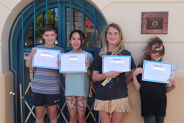 Lance Holt students with certificates 