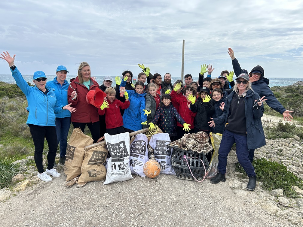 Students clean-up marine debris at Wadjemup/Rottnest Island
