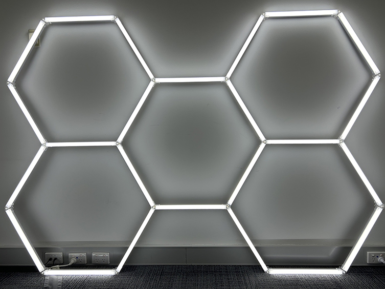 Hexagon light prohibition - connected lights