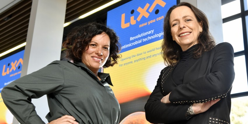 Image of Angela Fonceca and Maud Eijkenboom from Lixa 