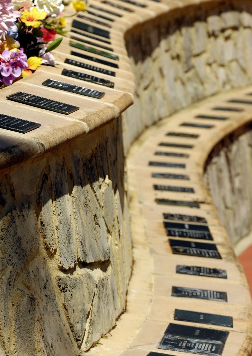 reflection wall at Pinnaroo Valley Memorial Park