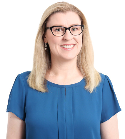 Headshot of Simone Spencer